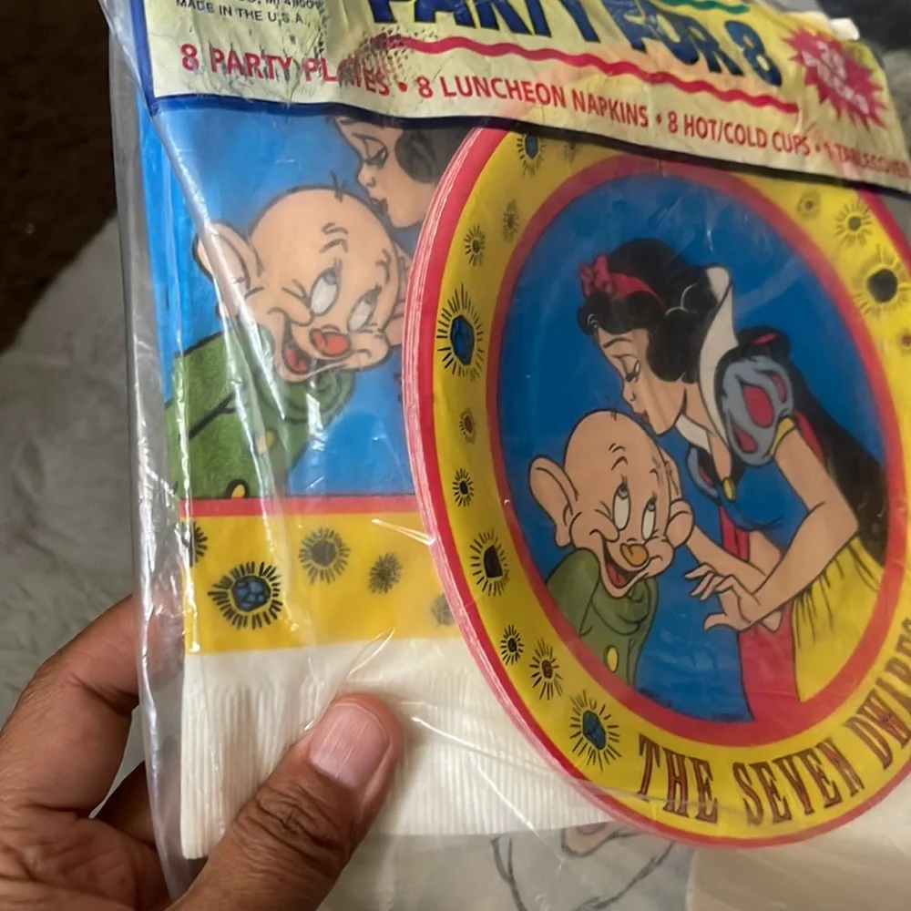 Vintage Disney Snow White Birthday Party Pack Plates cup table cloth NEW